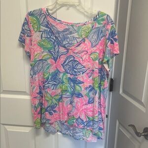 Lilly Pulitzer Pink Blue Green Floral Scoop Neck Short Sleeve Tee